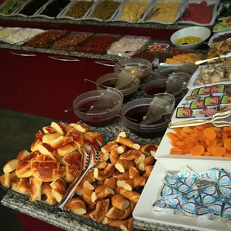 Inan Kardesler & / Huseyin Inan 3*